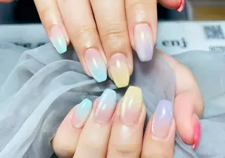 ネイル H3 Nail シロのネイルデザイン