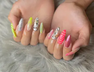 ロング nailsalon ROSA Rのネイルデザイン
