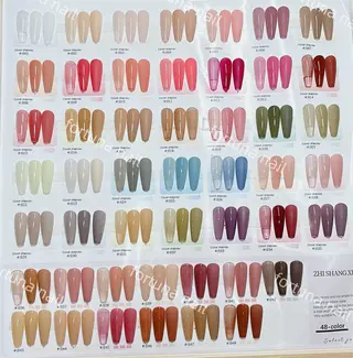 ネイル Nail •Head スパFortunaのネイルデザイン