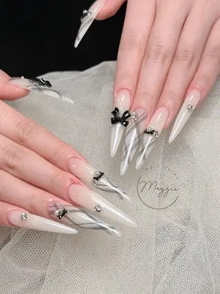 ネイル Maggie Nail🦩のネイルデザイン