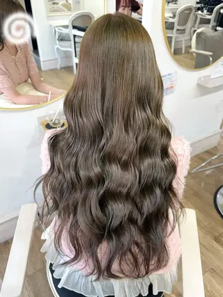 ロング カラー Ria🌙*゚ 艶カラーのヘアスタイル