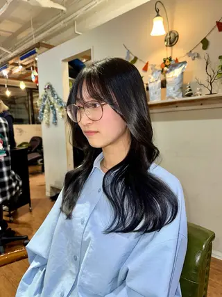ロング 岩崎 あやねのヘアスタイル