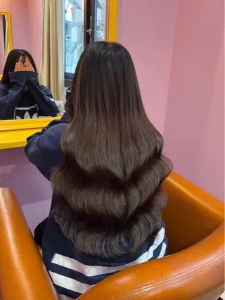 ロング カラー+ちび編み込み エクステ梅田🐨のヘアスタイル