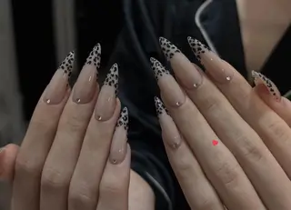 ネイル Pure&Rich Nailのネイルデザイン