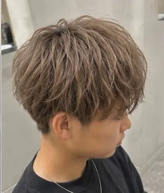 カラー メンズ メンズ募集🖤カット パーマ🩶城山ユウラのヘアスタイル
