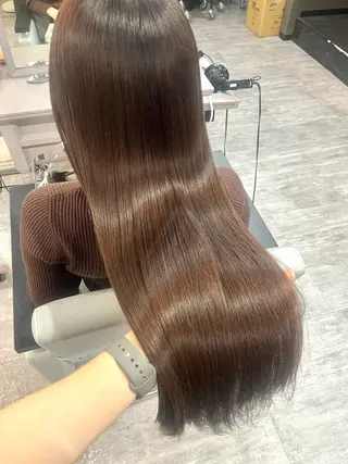 ロング 川尻 詩織のヘアスタイル