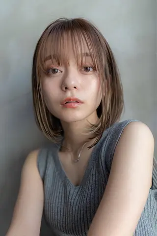 セミロング 新宿/顔周りカット +レイヤー＝しずく♩のヘアスタイル