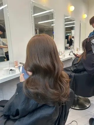 カラー 🥯縮毛/レイヤー/ ベージュヘア🥯のヘアスタイル
