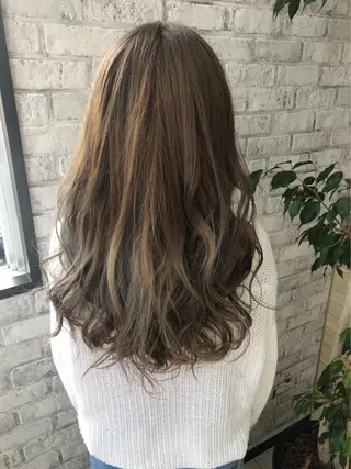 ロング カラー Oopsレイヤー 加藤澄都のヘアスタイル