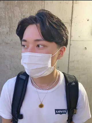 ショート メンズ ミルクティーベージュ ブリーチ 店長 清水のヘアスタイル