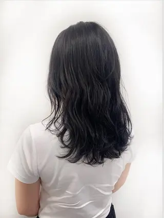 ミディアム 【丁寧なカウンセリ ング】MIHOのヘアスタイル