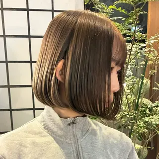 ショート ハイトーン/レイヤー カット/TAKEのヘアスタイル
