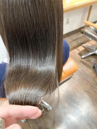 セミロング 髪質改善 suzukiのヘアスタイル