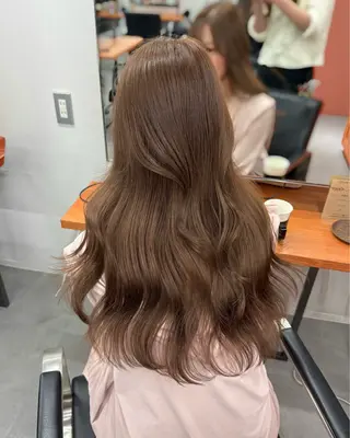 ロング カラー ミルクティーベージュ ❤︎レイヤー　MIAのヘアスタイル