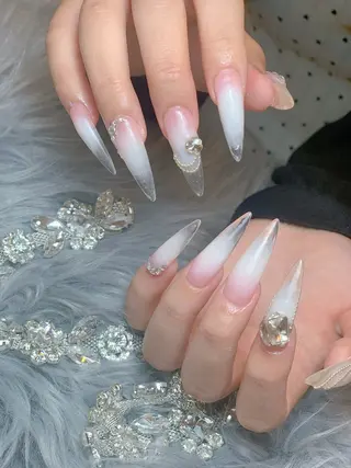 ネイル Ami Nailのネイルデザイン