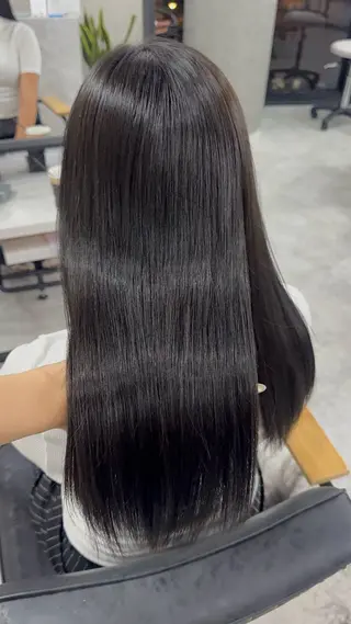 ロング カラー 赤み無し柔らかカラー 【梅田】madokaのヘアスタイル