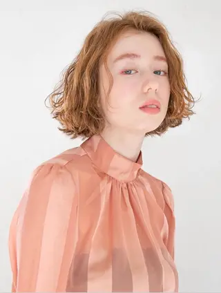 ミディアム 透け感カラー⭐️ EARTH高田馬場のヘアスタイル