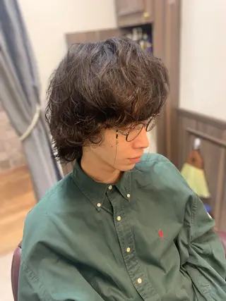 ミディアム パーマ メンズ フリーランス理美容師 いさかのヘアスタイル