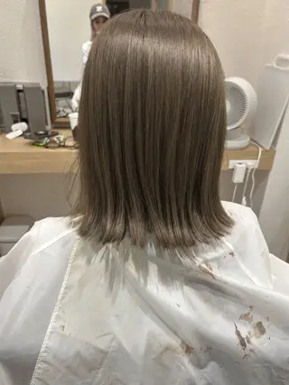 ミディアム カラー 久木原 ゆりのヘアスタイル