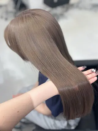 ミディアム カラー 🖤ハイトーンカラ ー🖤/ここなのヘアスタイル