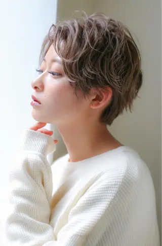 ショート カラー Lond re Maison.原宿のヘアスタイル