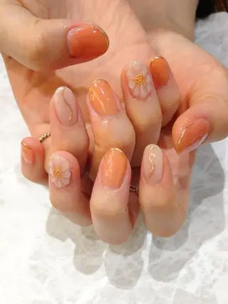 ネイル 會田 瑠衣のネイルデザイン