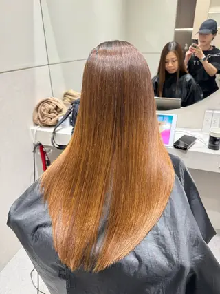 ロング 美髪矯正/縮毛矯正 ブリーチ矯正のヘアスタイル