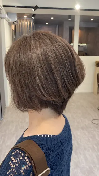 ショート カラー 小島 光人のヘアスタイル