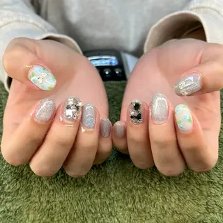 ネイル MHR nailのネイルデザイン