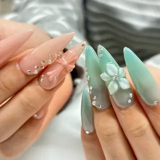 ネイル SHION  のネイルデザイン