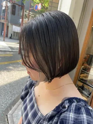 ショート カラー 東 史夏のヘアスタイル