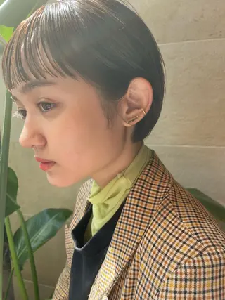 ショート 白髪ぼかしハイライト 脱白髪染めのヘアスタイル
