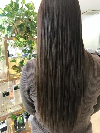 ロング セト マユミのヘアスタイル