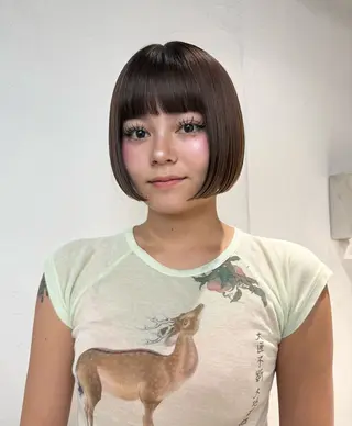 ショート 透明感カラー／ レイヤー／yuz🤎のヘアスタイル