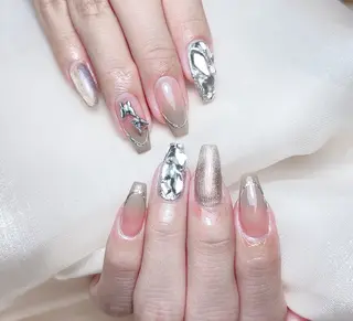 ネイル M🌷nail 長さだし専門店のネイルデザイン