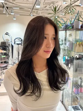 セミロング カラー れん/大阪美容室 縮毛矯正/髪質改善のヘアスタイル