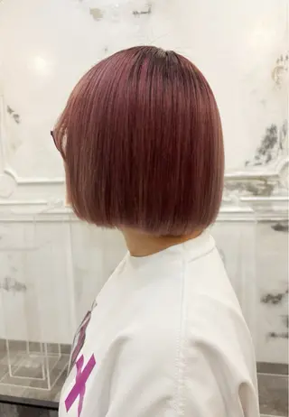 ショート ボブ・カラー 琴音のヘアスタイル