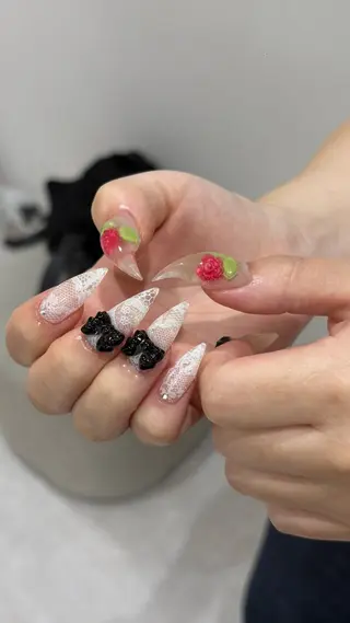 ネイル 🍓個性派ネイル🎶 /Komachi❤️のネイルデザイン