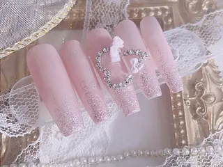 ネイル KARI ネイルサロンのネイルデザイン