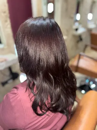 ロング カラー ヨコスカ チヒロのヘアスタイル