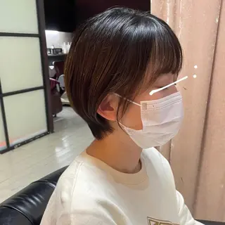 ショート 山岸 朱里のヘアスタイル