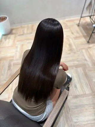 ロング 岡部 りあのヘアスタイル