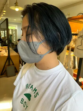 ショート カラー eri kinjoのヘアスタイル