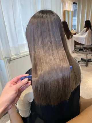 セミロング i'll 未空のヘアスタイル