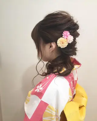 ロング カラー ヘアアレンジ 白浜 サキのヘアスタイル