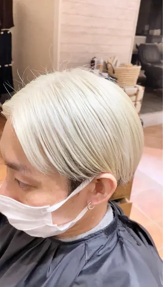カラー 韓国系レイヤー特化 hiroのヘアスタイル