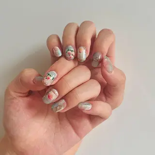 ネイル i+ söpö .nのネイルデザイン