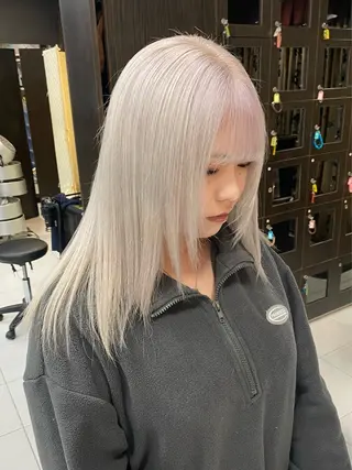 セミロング カラー グレージュ達人/赤み 消し/ブリーチ/岩崎のヘアスタイル