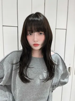 セミロング カラー パーマ 縮毛矯正 / 透明感カラー首藤大翔のヘアスタイル