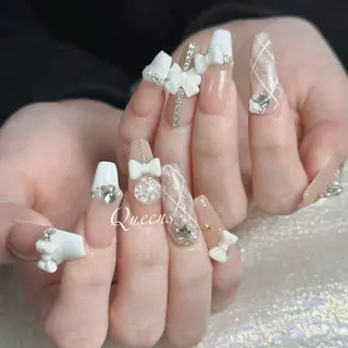 ネイル Queens 榊 まおのネイルデザイン